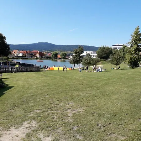 Pod šeříkem *